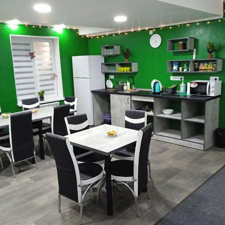 Green Cost Boryspil Bagian luar foto