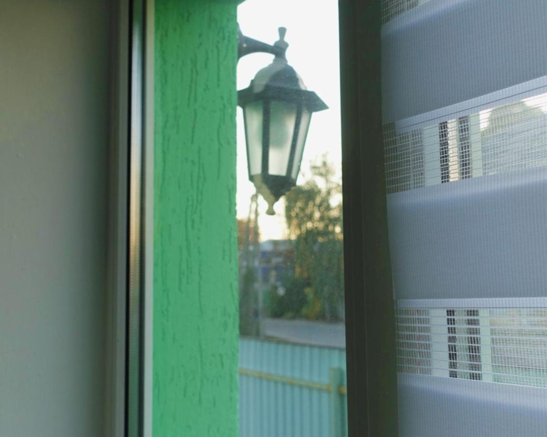 Green Cost Boryspil Bagian luar foto
