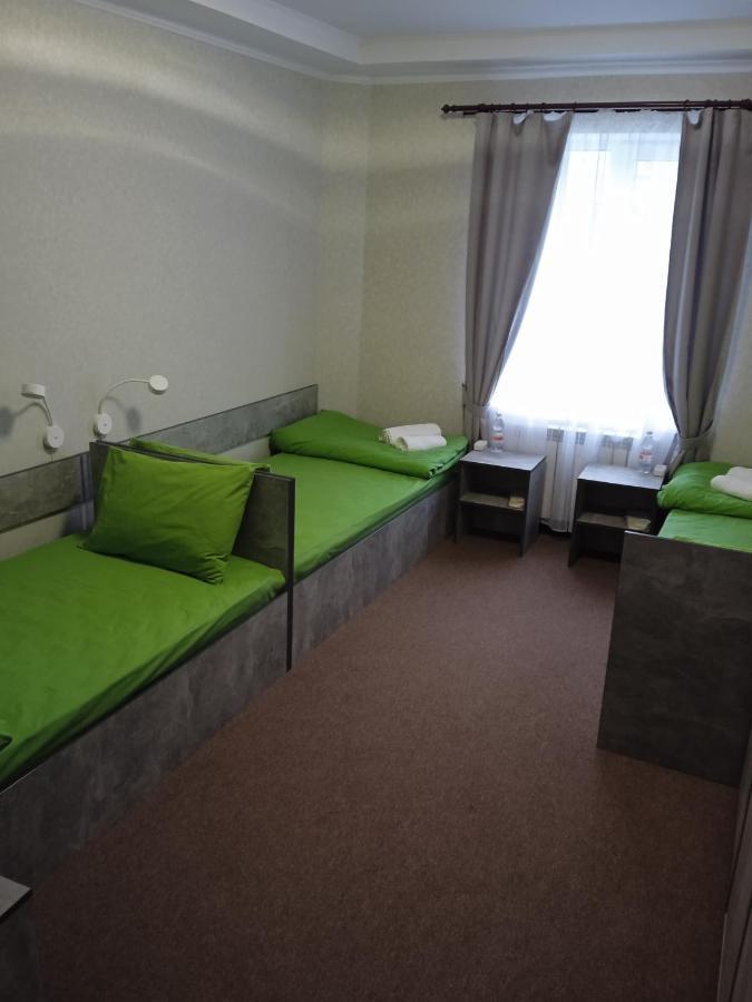 Green Cost Boryspil Bagian luar foto